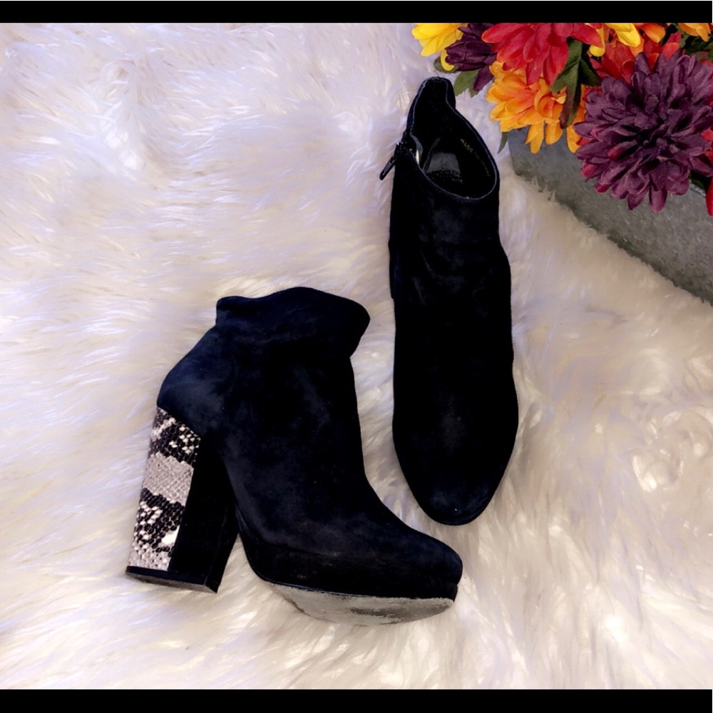 POUR LA VICTORIE Suede Back Snake Bootie - Picture 2 of 6
